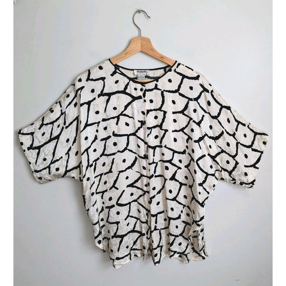 Vtg 1980s 100% Silk Blouse Dolman Short Sleeve Top Black Ivory Graphic Art Print